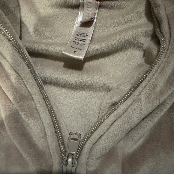 SKIMS Velour Cropped Zip Hoodie small sweatshirt women - Picture 2 of 3